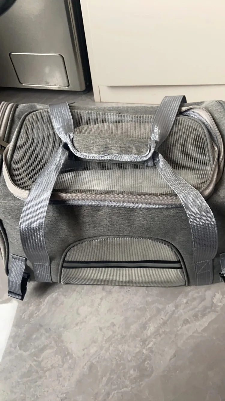 Pet Carrier Bag Foldable Small Dog Cat Carrying Out Bags Expansion Pet Travel Bag Mesh Breathable Expansion Crossbody Handbag
